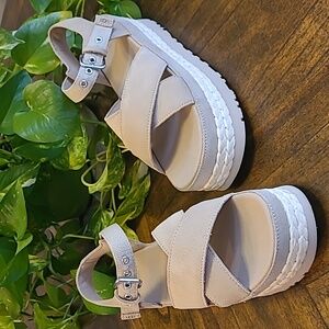 UGG Aubrey Platform sandals